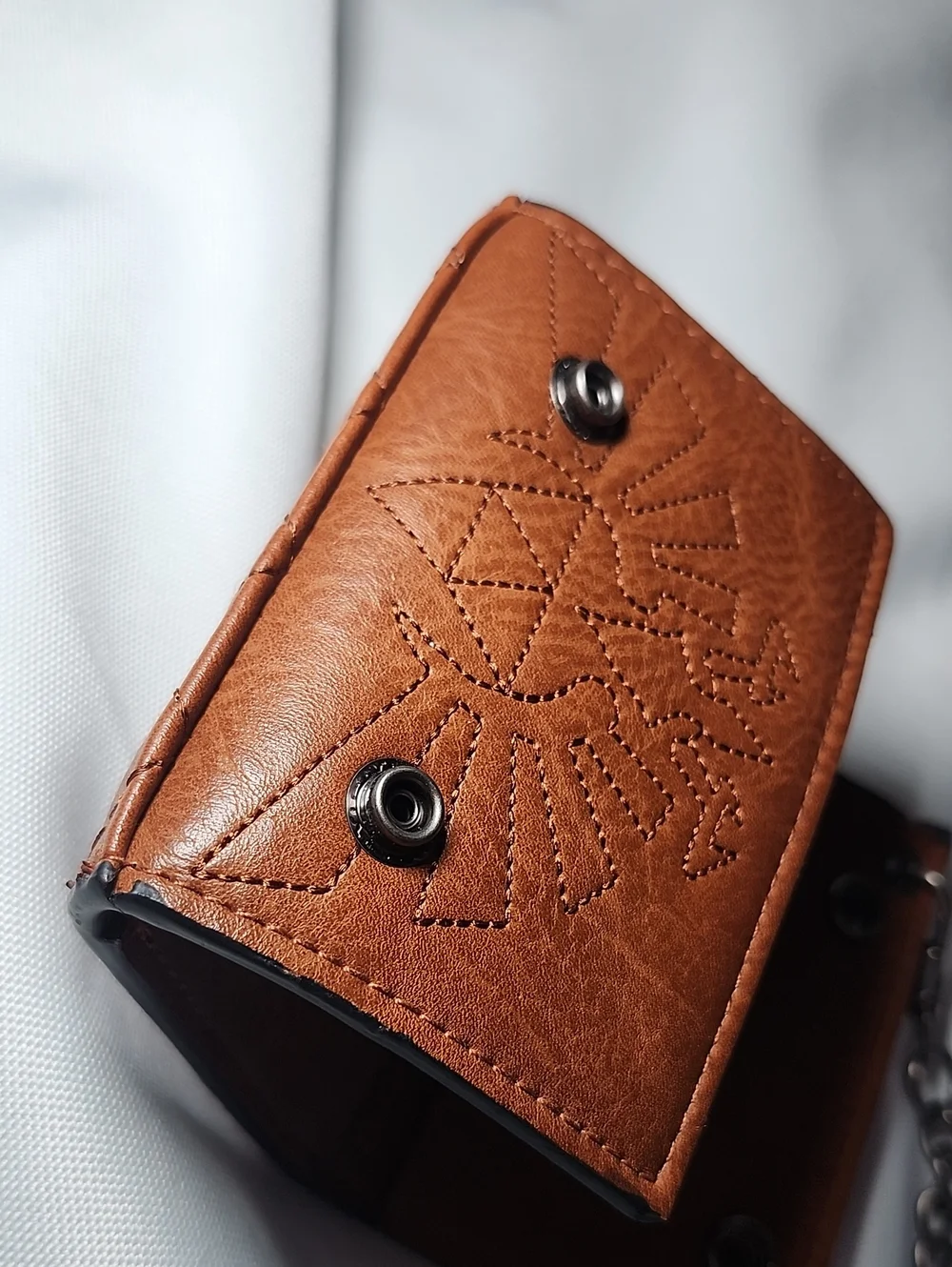 Bioworld Zelda Nintendo 2023 Men's Brown and Black Wallet Keychain